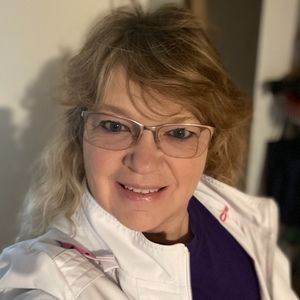 Meet your Posher, Debbie